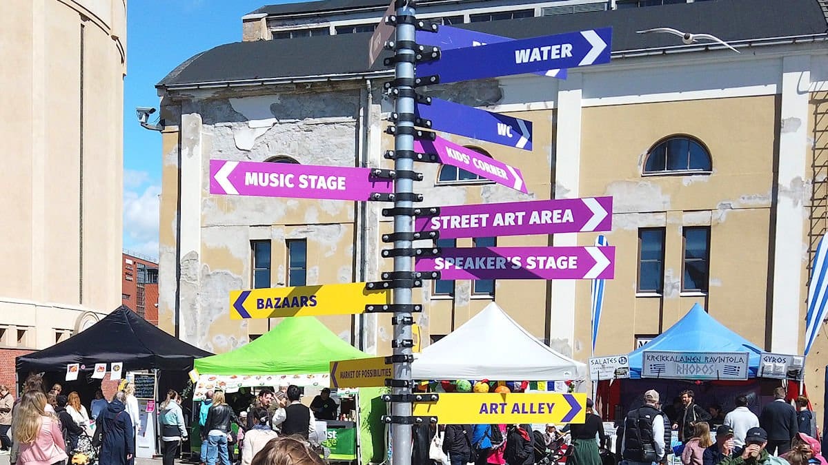 Maailma kylässä -festivaalissa