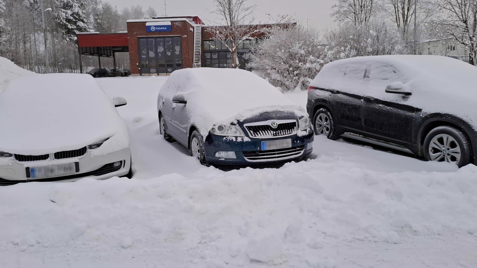 Auto huutokaupasta